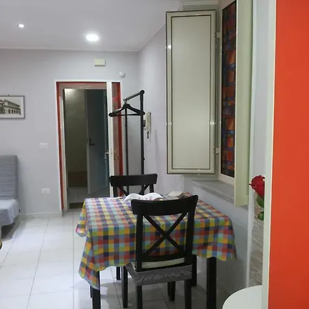 Apartment Magic Red *