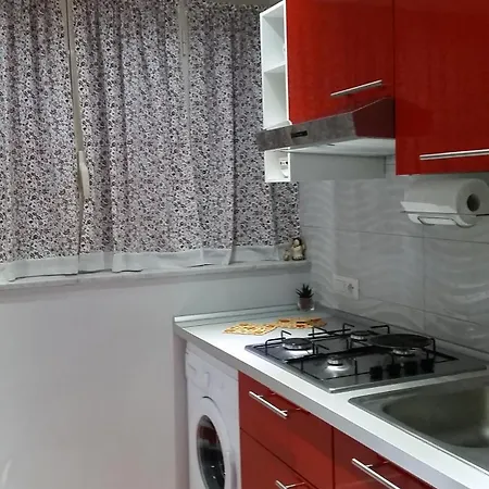 Apartment Magic Red Neapel