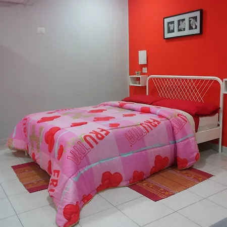 Apartament Magic Red *